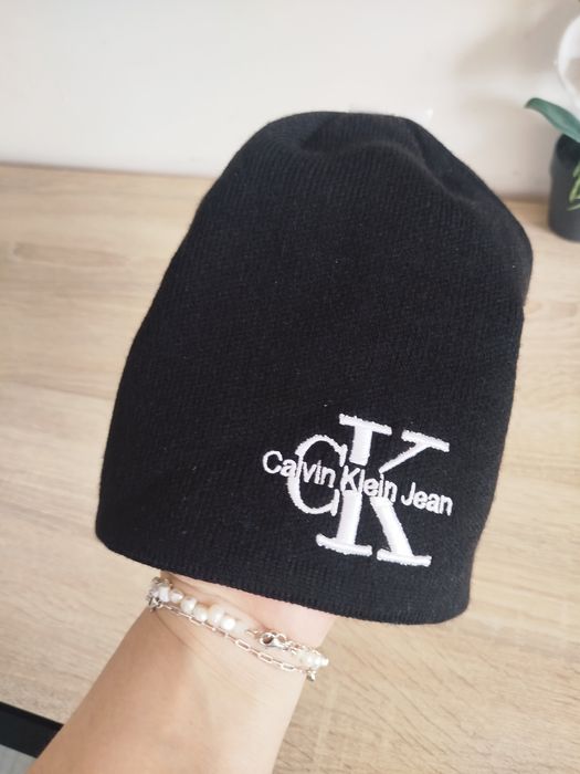 Căciula neagra unisex CK noua cu eticheta