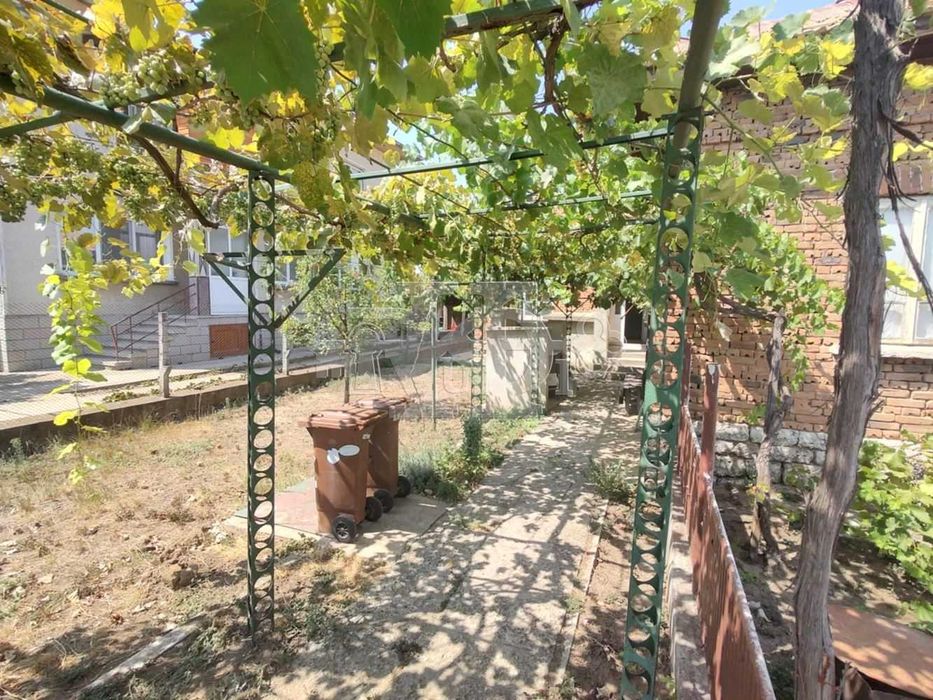 Продава се Къща в Генерал Тошево - 154 кв.м за 414 €/кв.м - Снимка #1