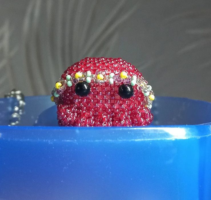 Фигурка из бисера