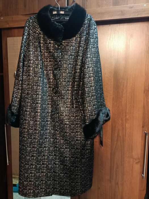 Продам пальто на весну