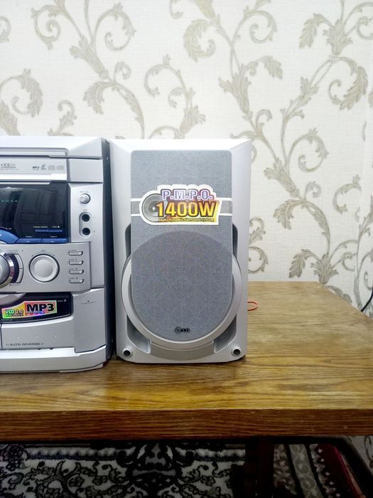 Muzikalniy sentr LG