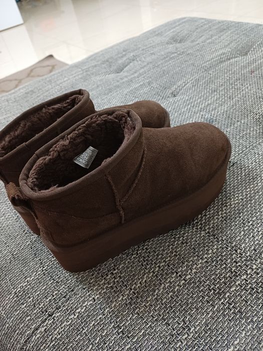 Ugg uri maro mărimea 41