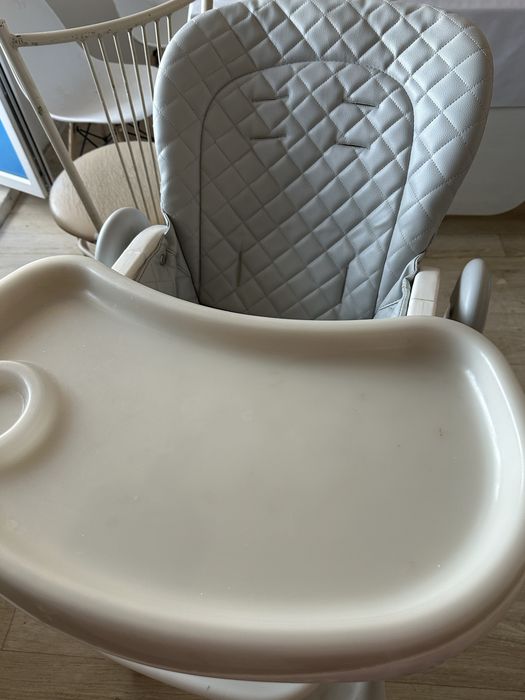 Детский стулчик для кормления