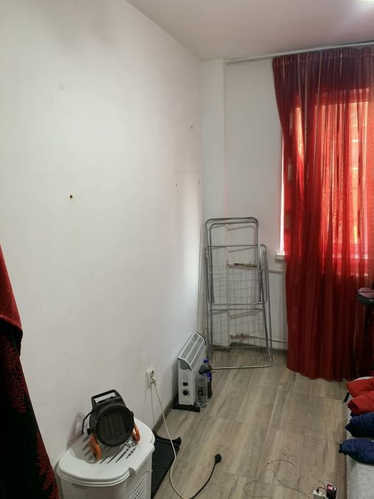 Garsoniera de vânzare