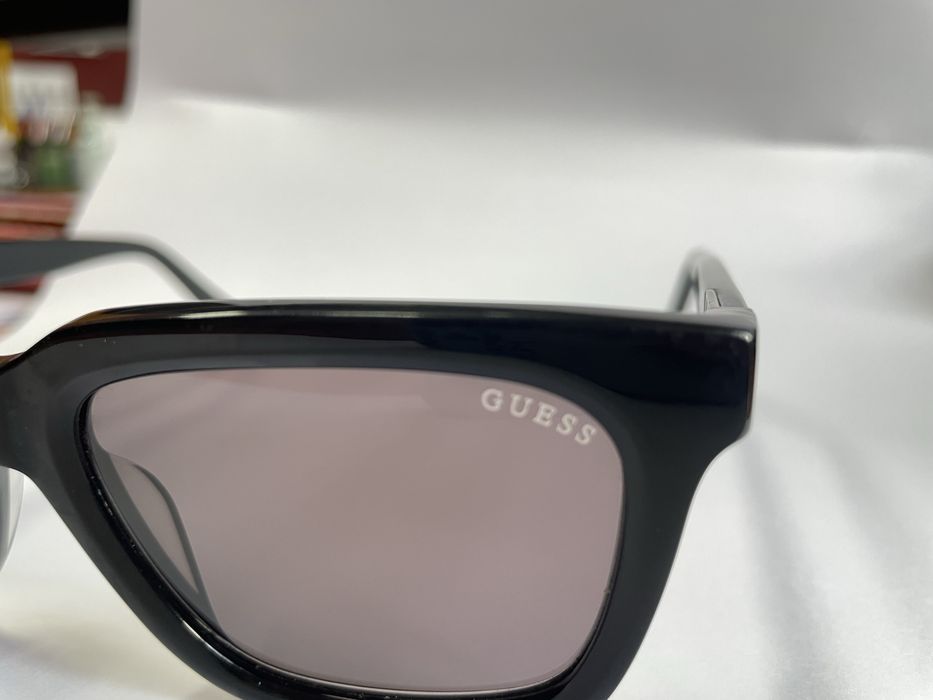 Слънчеви очила Guess