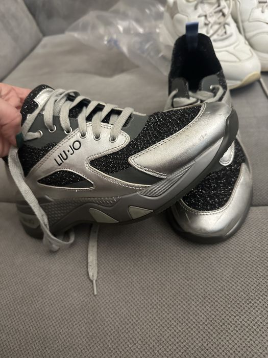 Продавам оригинални обувки pinko и liu jo