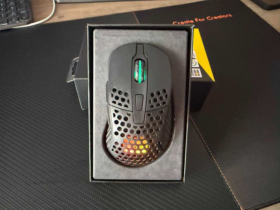 Mouse Cherry Xtrfy M4 RGB Wireless