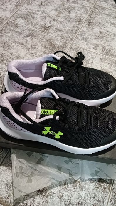 Маратонки under armour