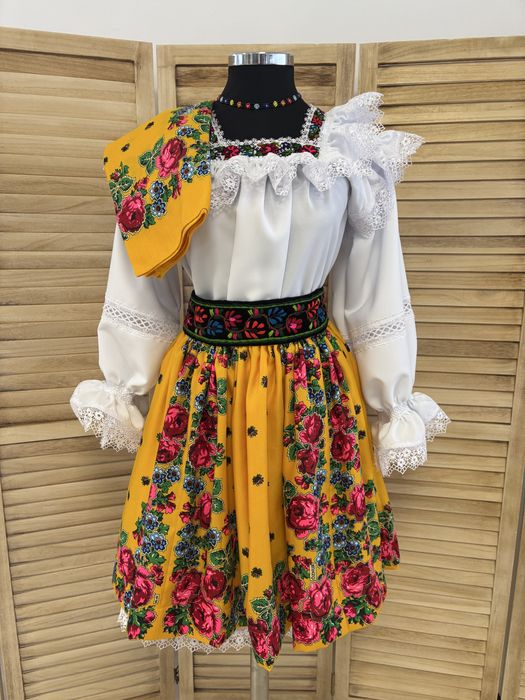 Costum popular de Maramures pentru femei