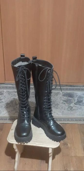 Срочно продам зимнее сапоги
