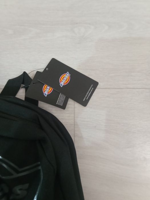 Продам новую сумку Dickies