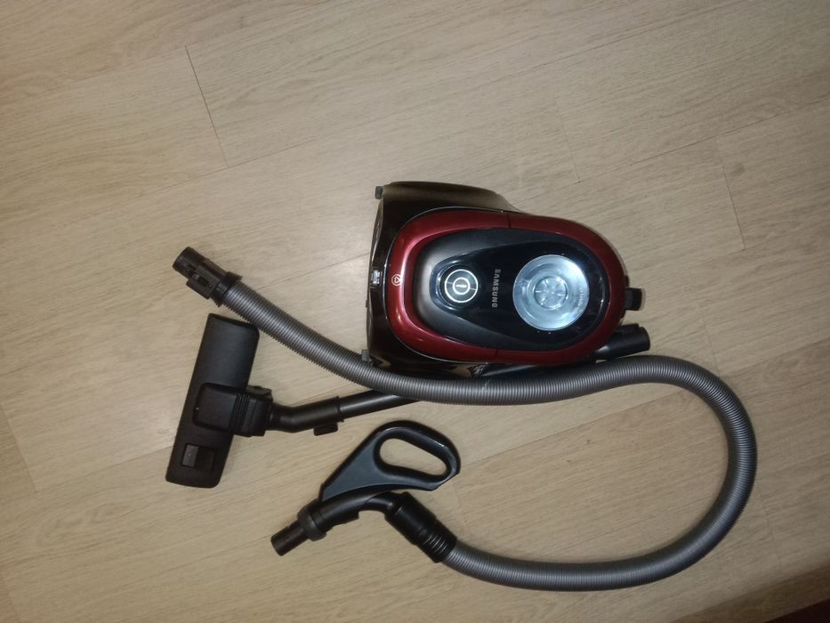 Пылесос Samsung новый