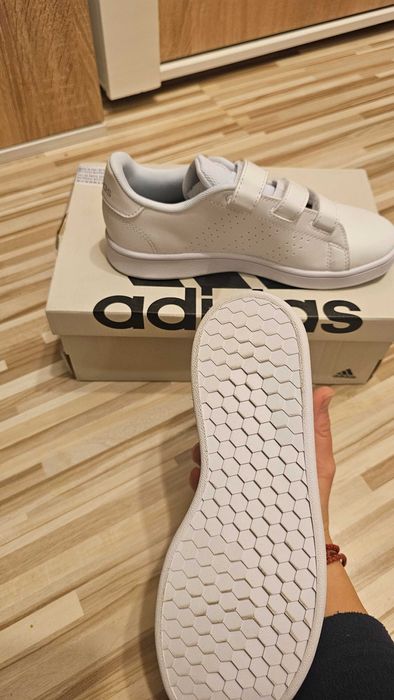 Маратонки Adidas бели 35 номер