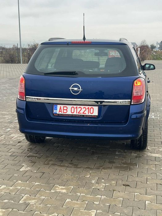 Vand sau schimb  opel asta h