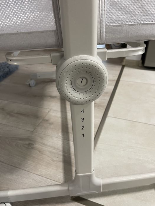 Vând co-sleeper pentru bebeluși – stare impecabilă!