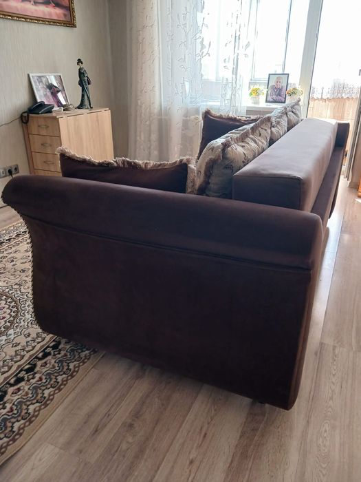 Продам диван в отличнейшем состоянии
