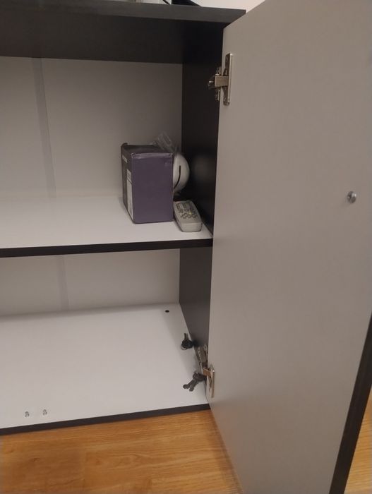 Comoda in doua culori ( noua)