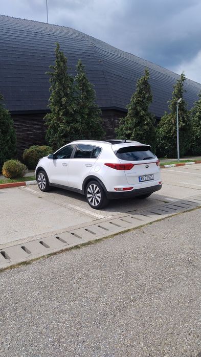 Kia Sportage Premium, 1.7 CRDI, cutie automata, trapa panoramica