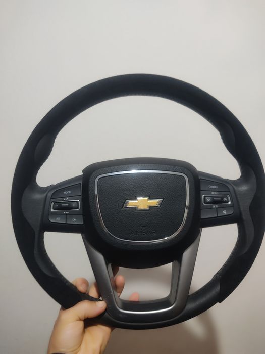 Rul sotiladi chehol shreftlari bilan komplekt