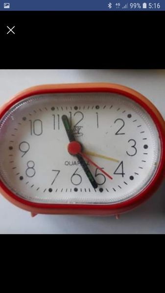 Лот работещи часовници обща цена 10 лева