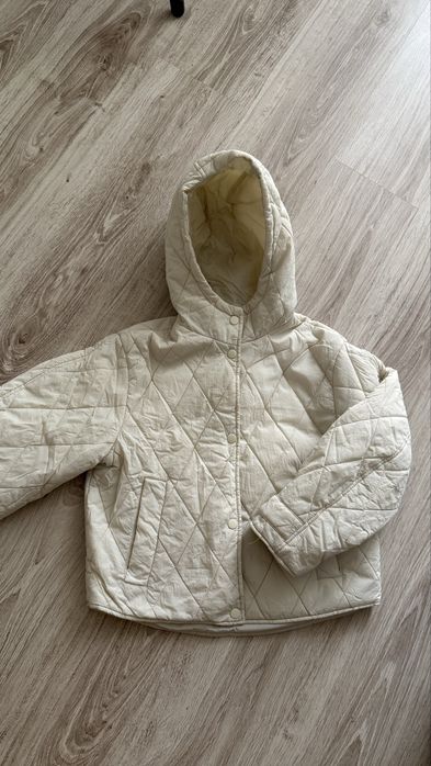 Легкая куртка для девочки Zara