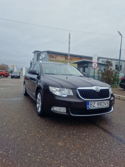 Vind skoda superb 2012 GREEN  Line