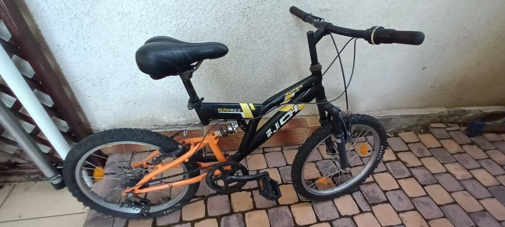 De vânzare bicicleta pt copii