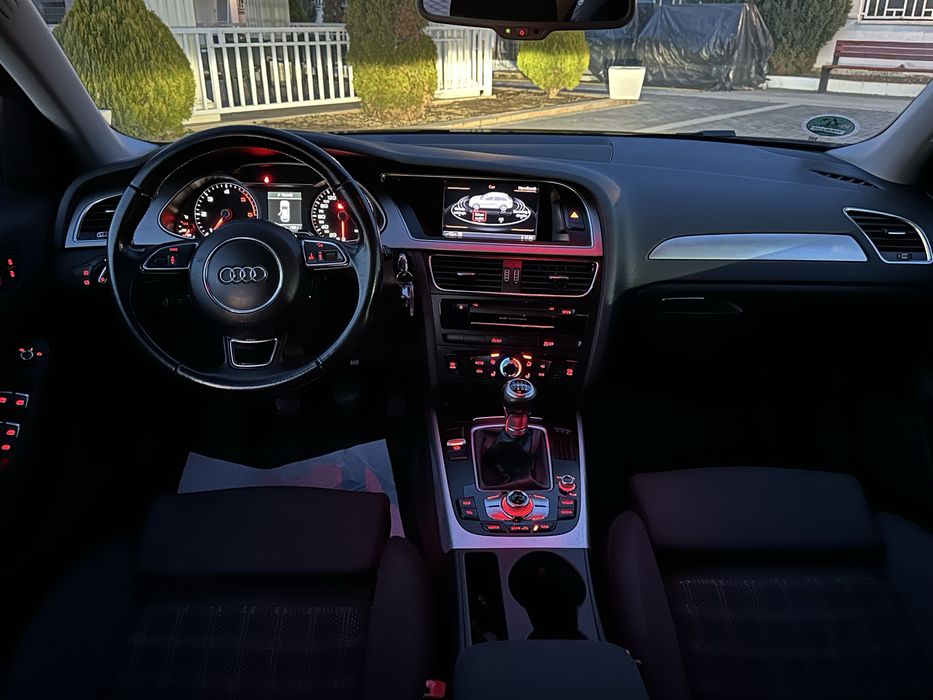 Audi A4 Sportline 2.0TDI 143CP 2013 - Bi-Xenon Led
