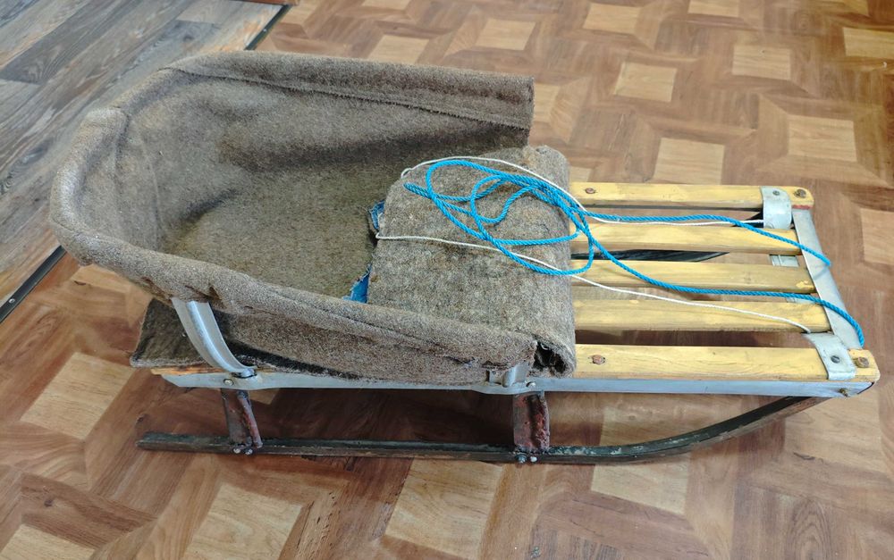 Продам санки(утепленные)