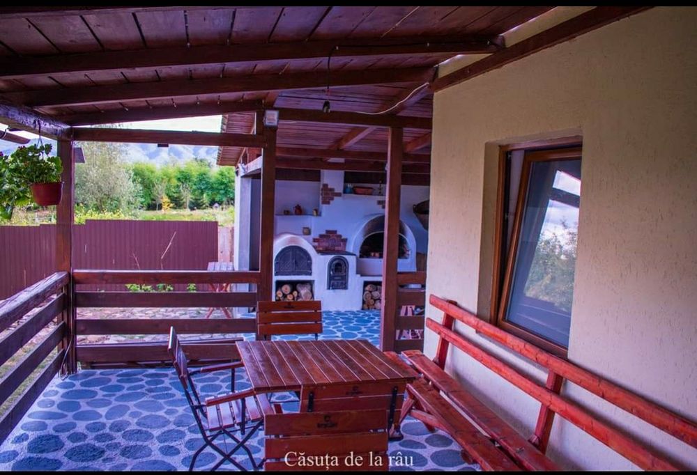 Închiriez Cabană 800 Ron/ exlus revelion