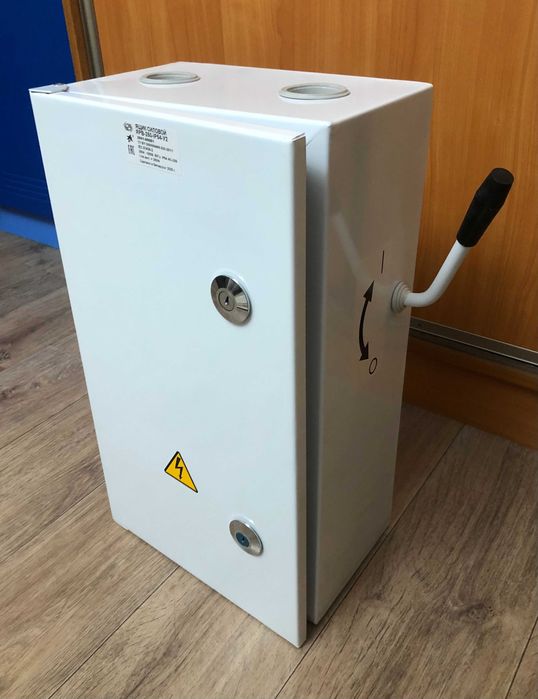 Рубильник с предохранителями на 250 Ампер