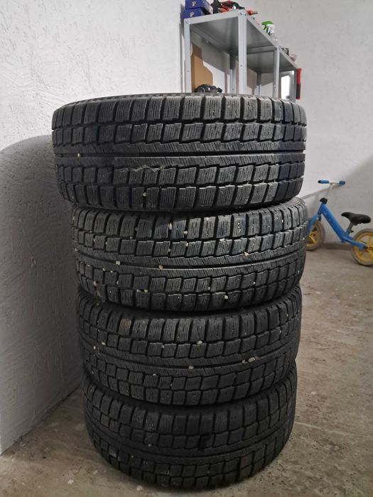 Cauciucuri de iarna cu jante