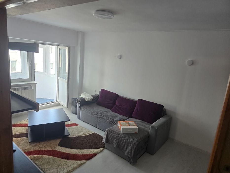 Garsoniera de închiriat