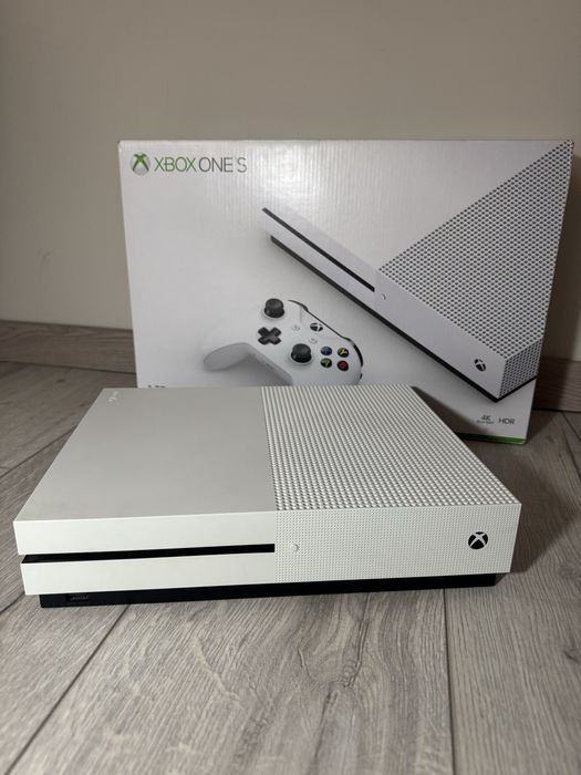 Xbox One S 1TB 2 controllere+jocuri