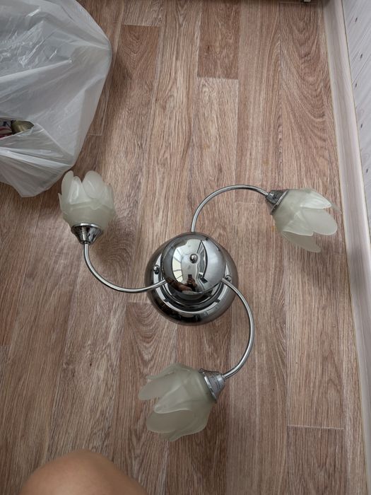 Люстра, отличное состояние