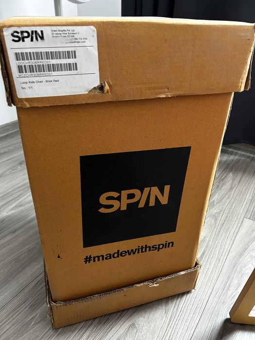 Scaun lemn tapitat copii SPIN Loop 4 ani+, rosu/orange, nou in cutie