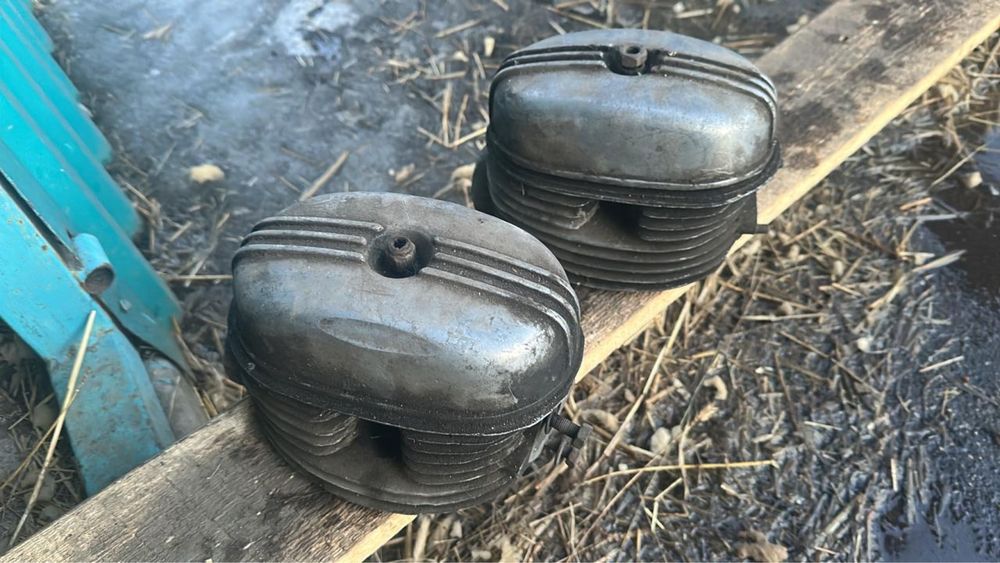 Продам запчасти на мотоцикл Урал