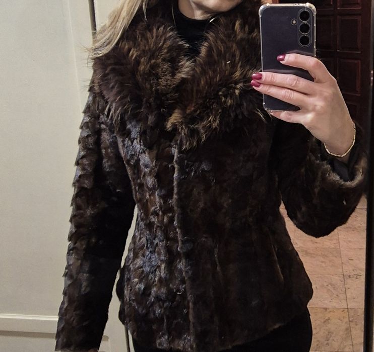 Палто естествен косъм визон и яка лисица