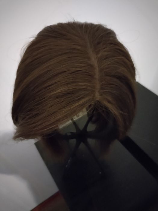 Vând perucă șatena din par natural