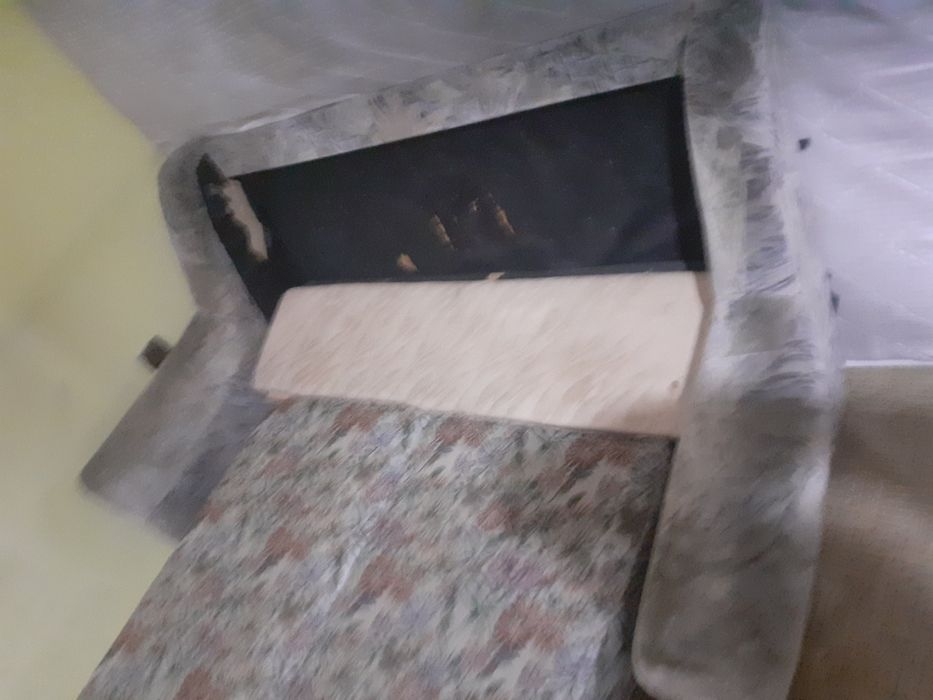 Продам Два Дивана и Два кресла Б/у. Самовывоз