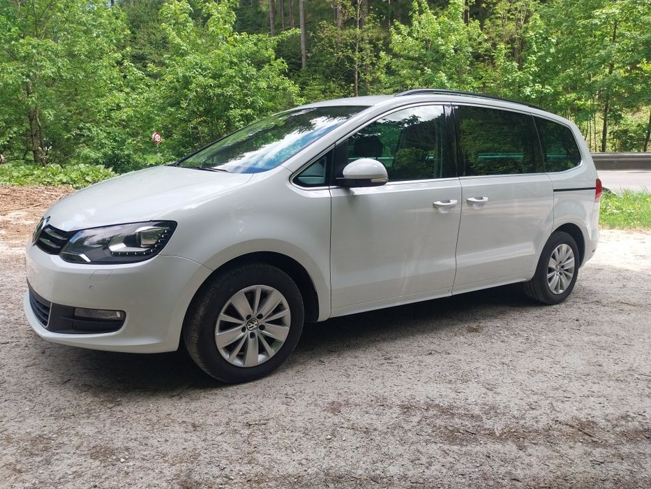 Vând vw sharan an  2015