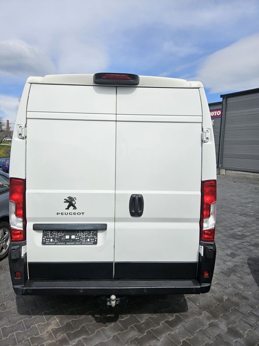 Peugeot Boxer L2H2

Motorizare 1997 cmc 130HP

Combustibil Diesel

Km