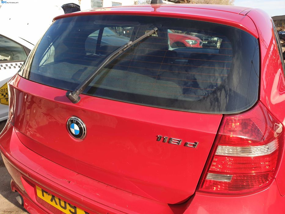 Haion Hayon Capota Portbagaj Dezechipat cu Luneta Geam Sticla BMW Seria 1 E87 2004 - 2011 Culoare A61/3 Crimson Red Karmesinrot [K0882]