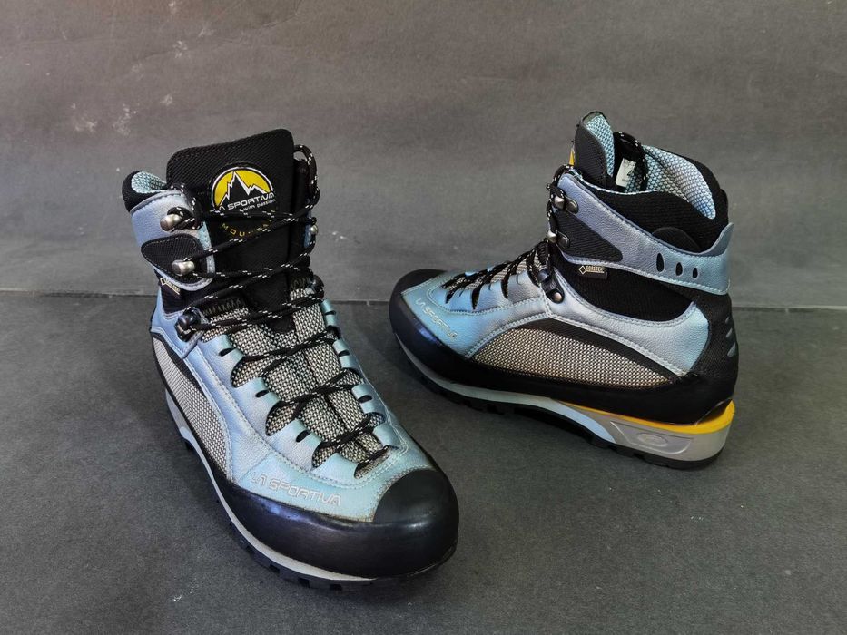 Bocanci piele 40 41 ghete munte  LaSportiva  Goretex  Vibram ca Noi