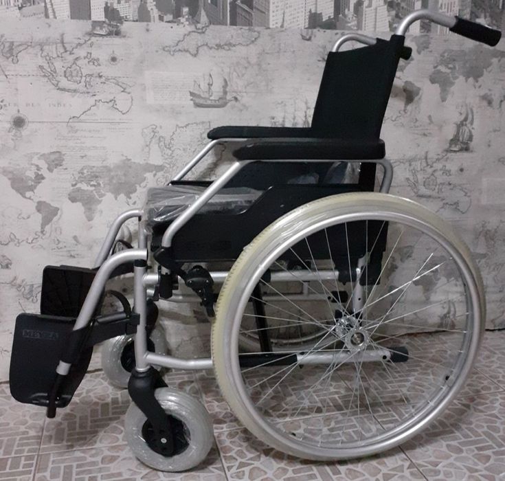 Отличная коляска и многое другое производство Германии Meyra Ortopedia