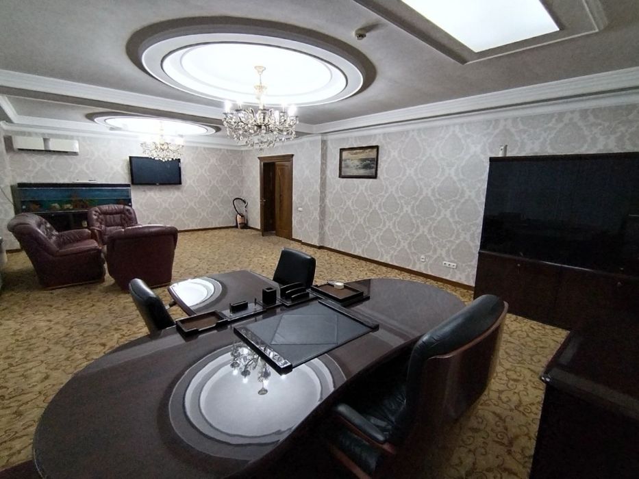 Аренда под офис 2 комната, С Мебелью! 88кв.м Алайский! 2200у.е
