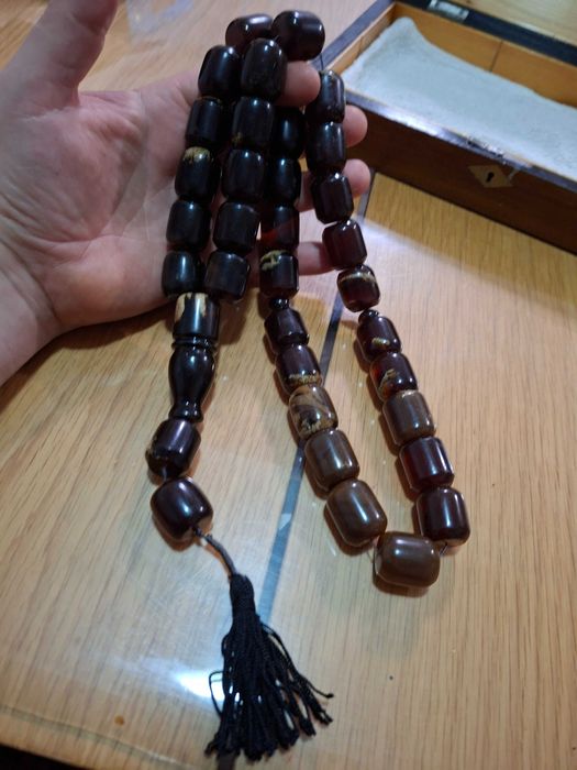 Кехлибарена броеница-tesbih