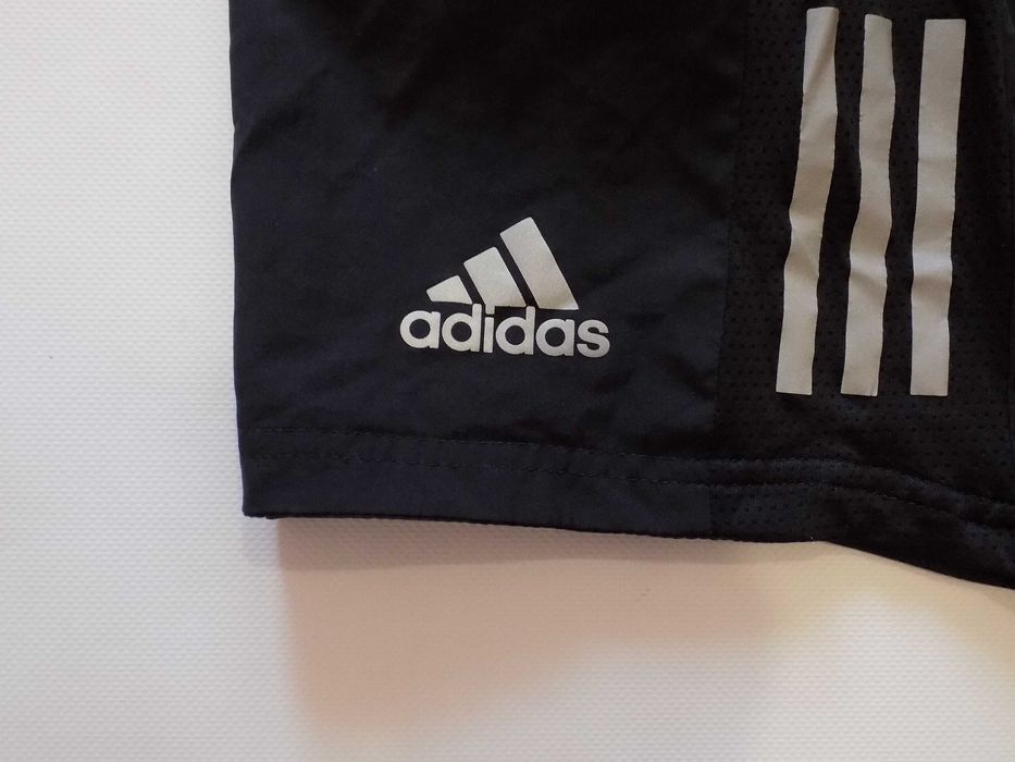къси панталони adidas шорти гащета екип оригинални мъжки спорт крос S