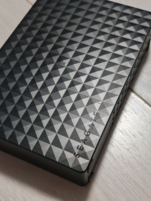 Външен хард диск 4tb Seagate expansion plus