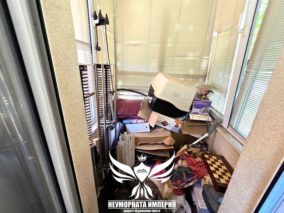Продавам тристаен апартамент 108кв.м. на първи етаж в Асеновград, кв.Зъбче